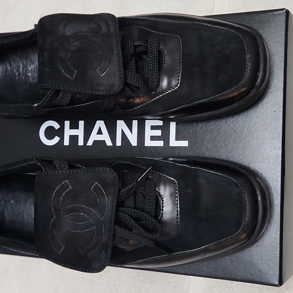 Chanel shoe